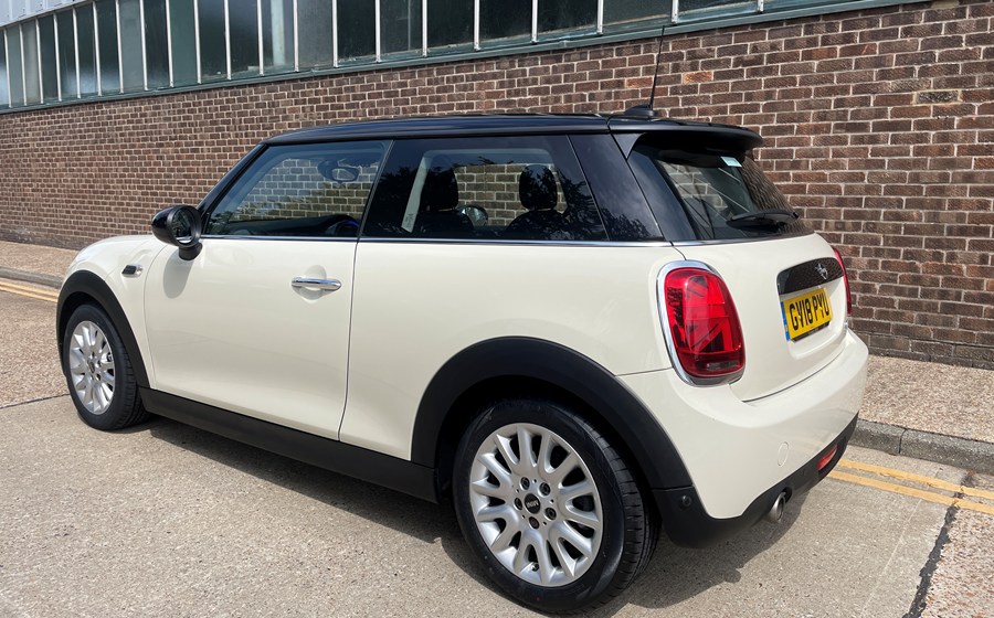 Mini Cooper 1.5 Automatic