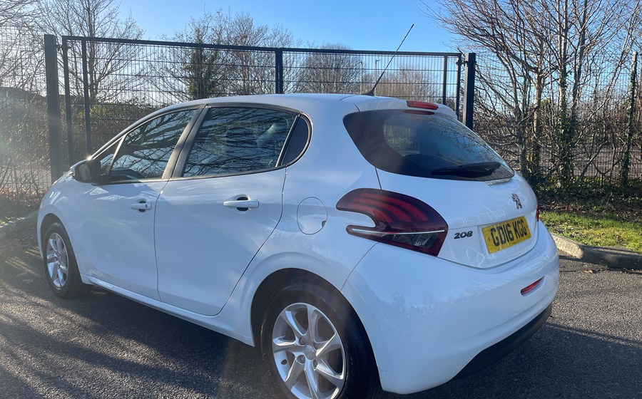 Peugeot 208 Active 1.0