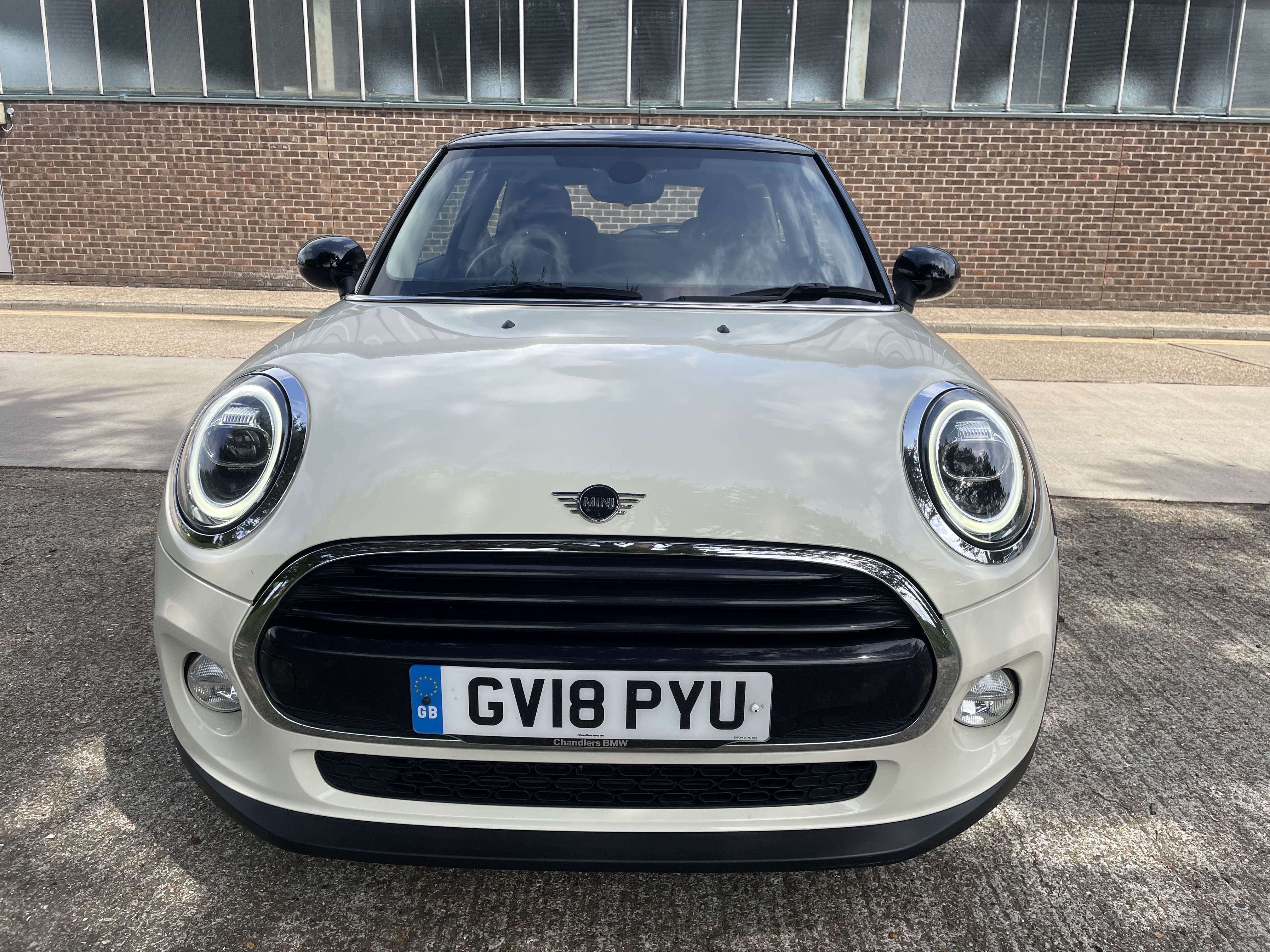 Mini Cooper 1.5 Automatic