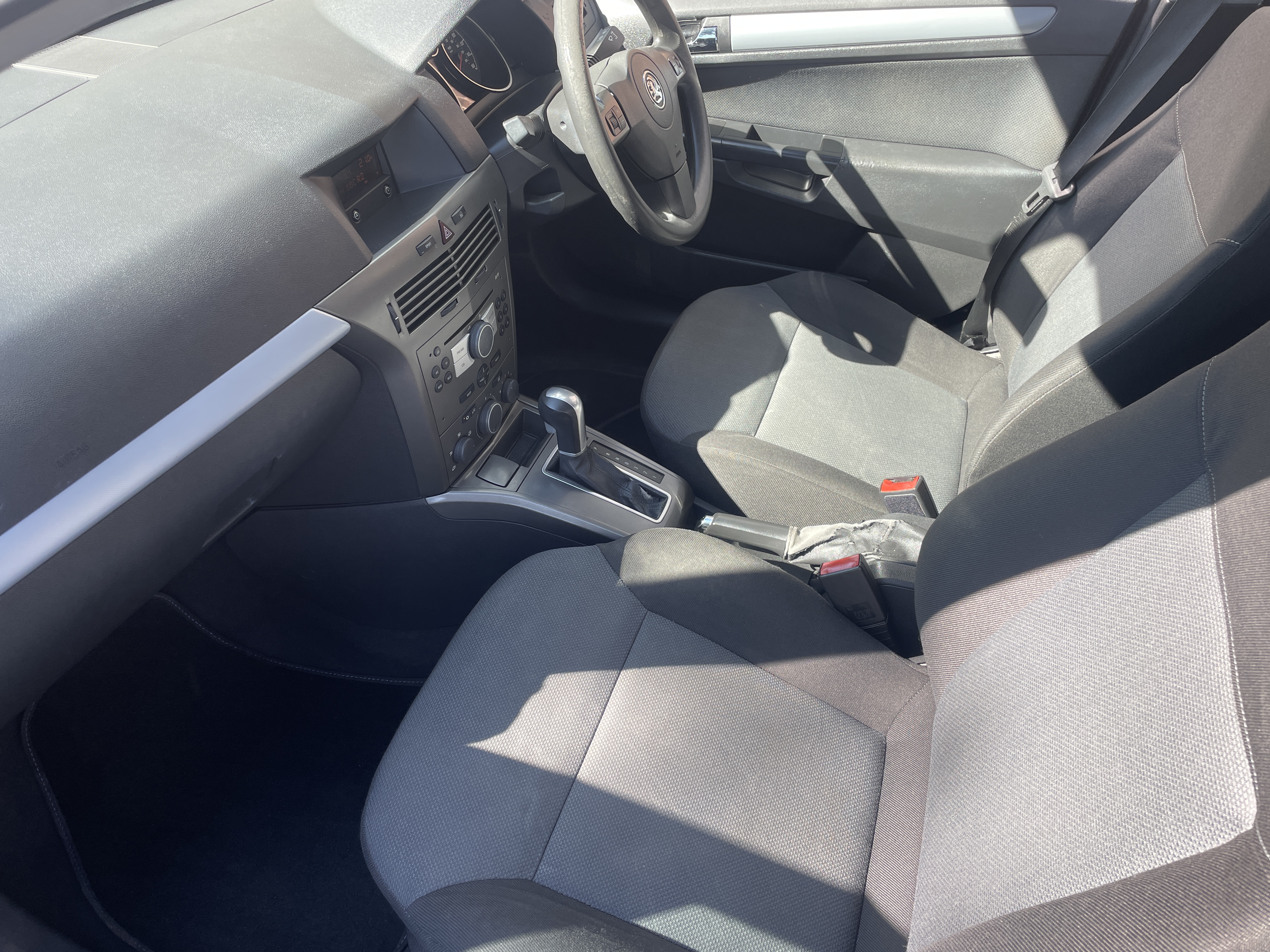 Vauxhall Astra Club 1.8 AUTOMATIC Estate