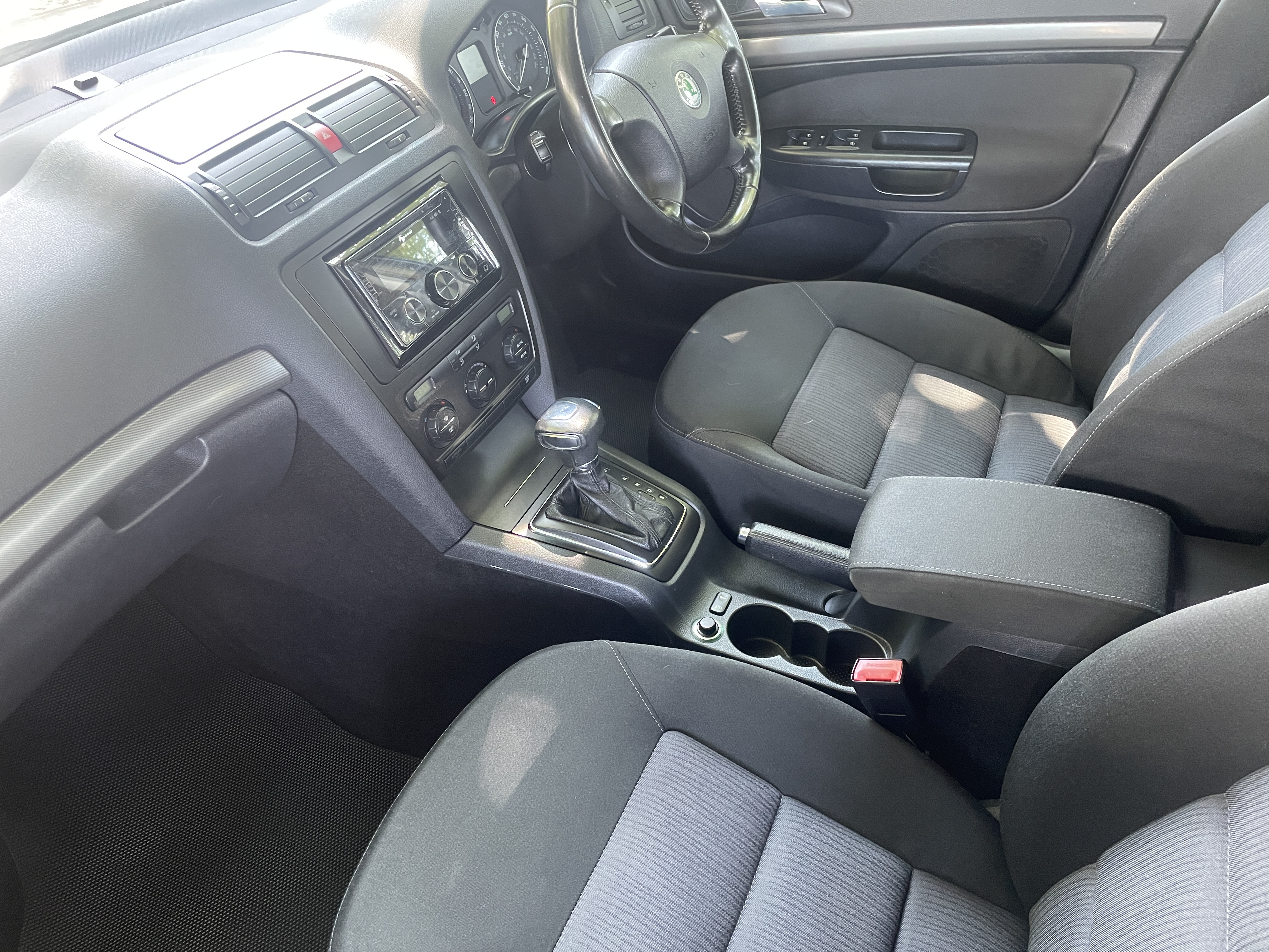 Skoda Octavia 2.0 Elegance AUTOMATIC Estate