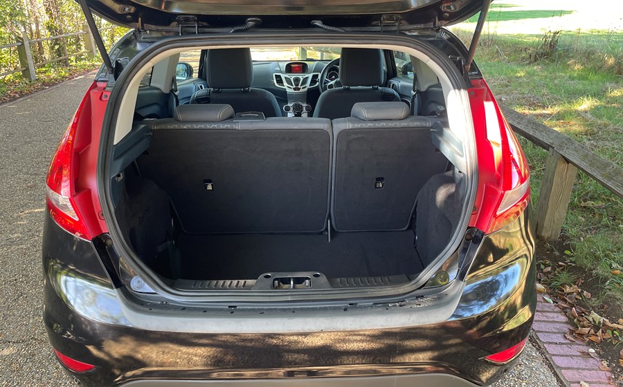 Ford Fiesta 1.4 Zetec AUTOMATIC