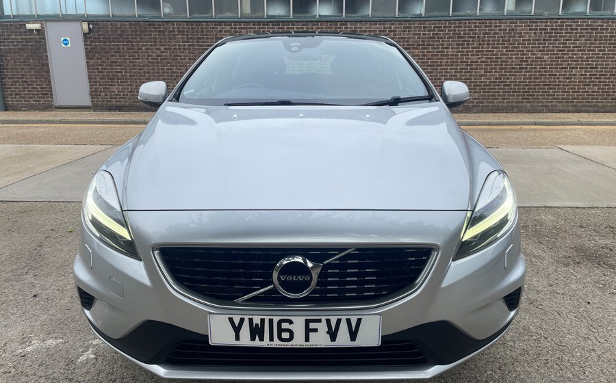 Volvo V40 T2 1.5 R-Design Nav Automatic