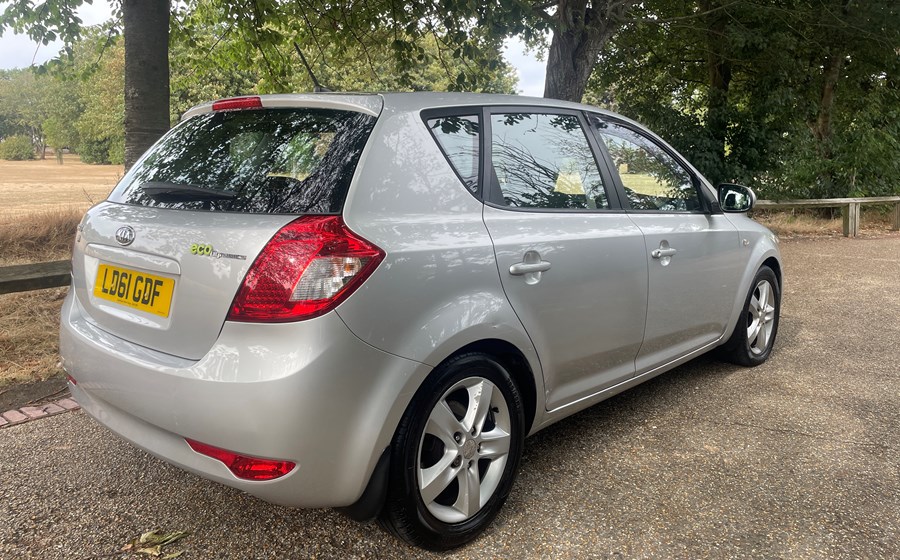 Kia Ceed 2 Ecodynamic 1.4 CRDi