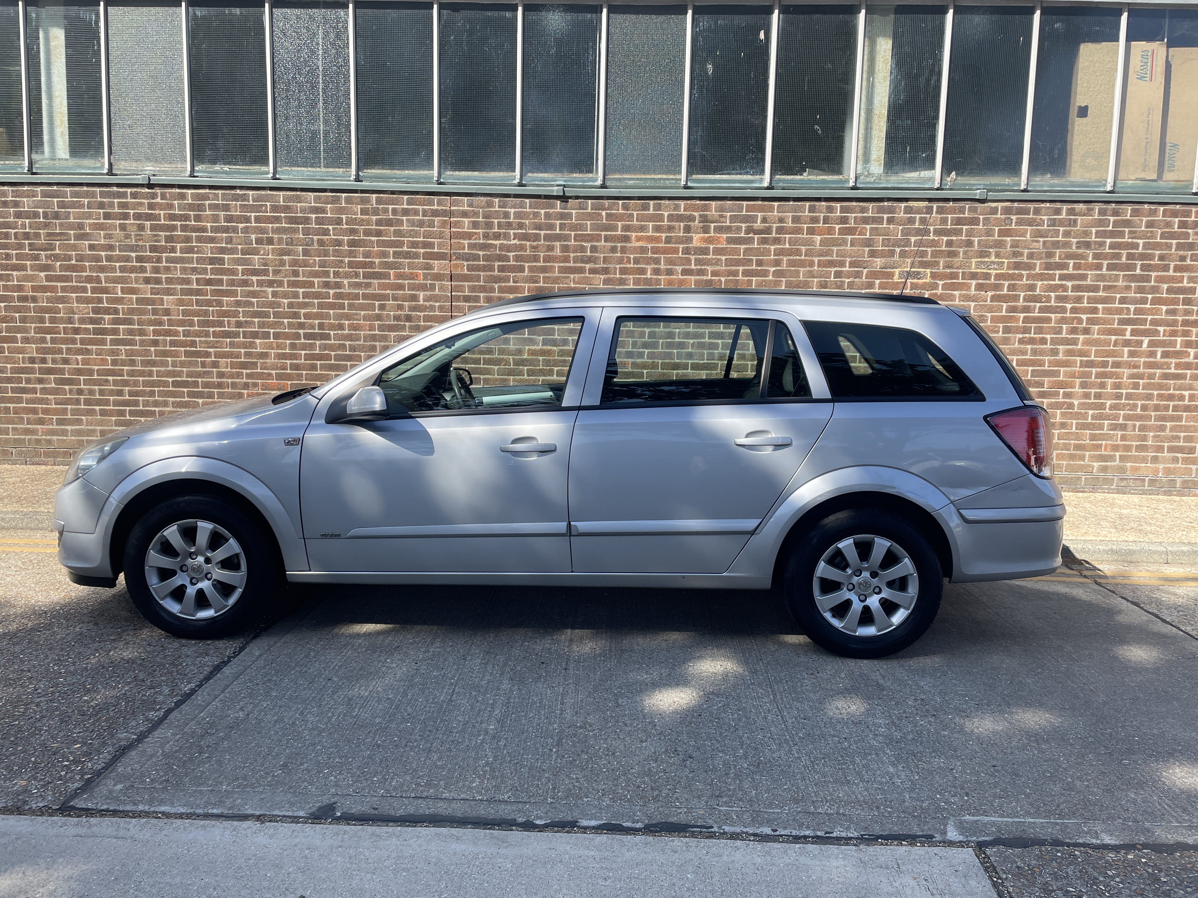 Vauxhall Astra Club 1.8 AUTOMATIC Estate