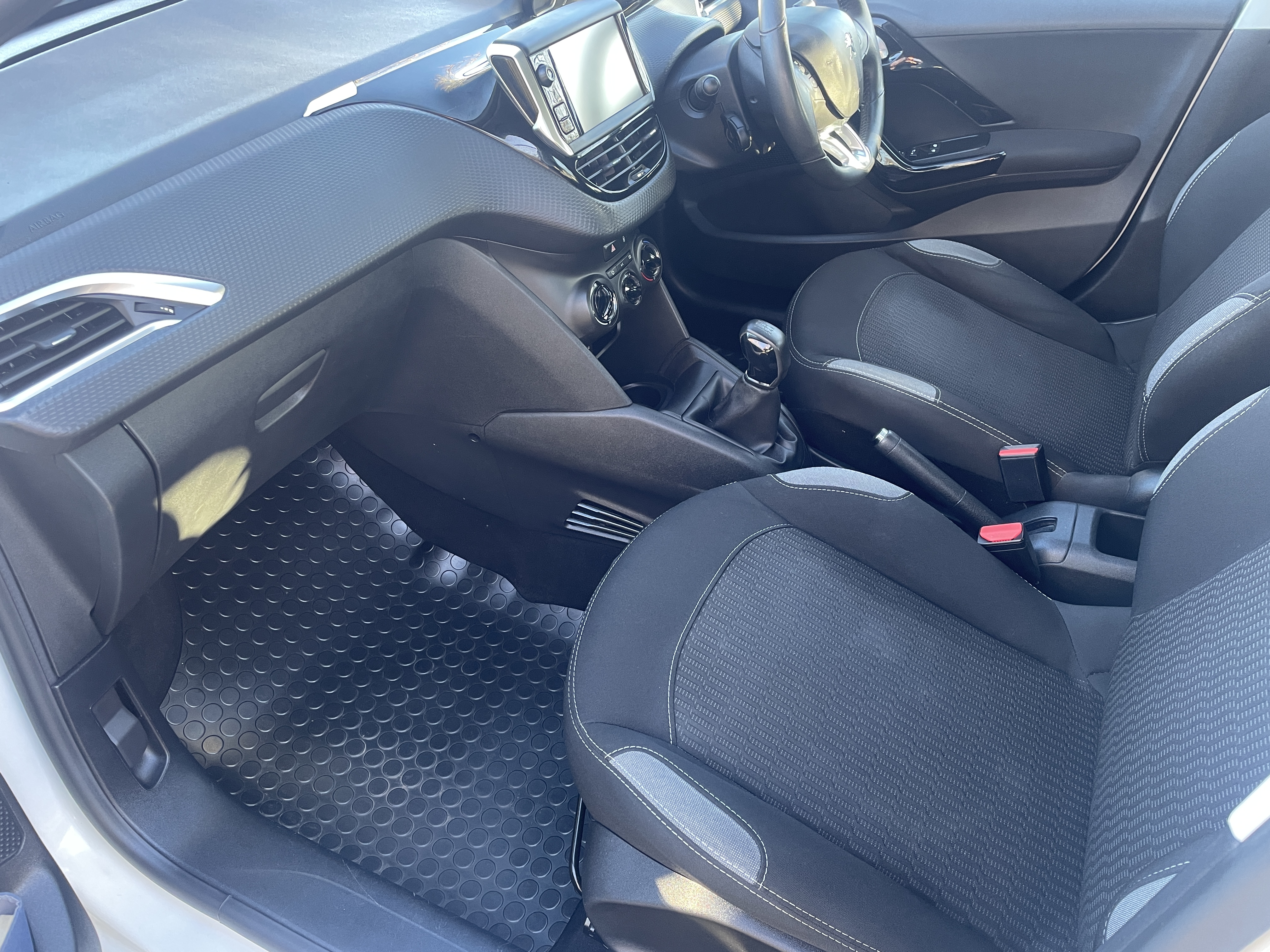 Peugeot 208 Active 1.0