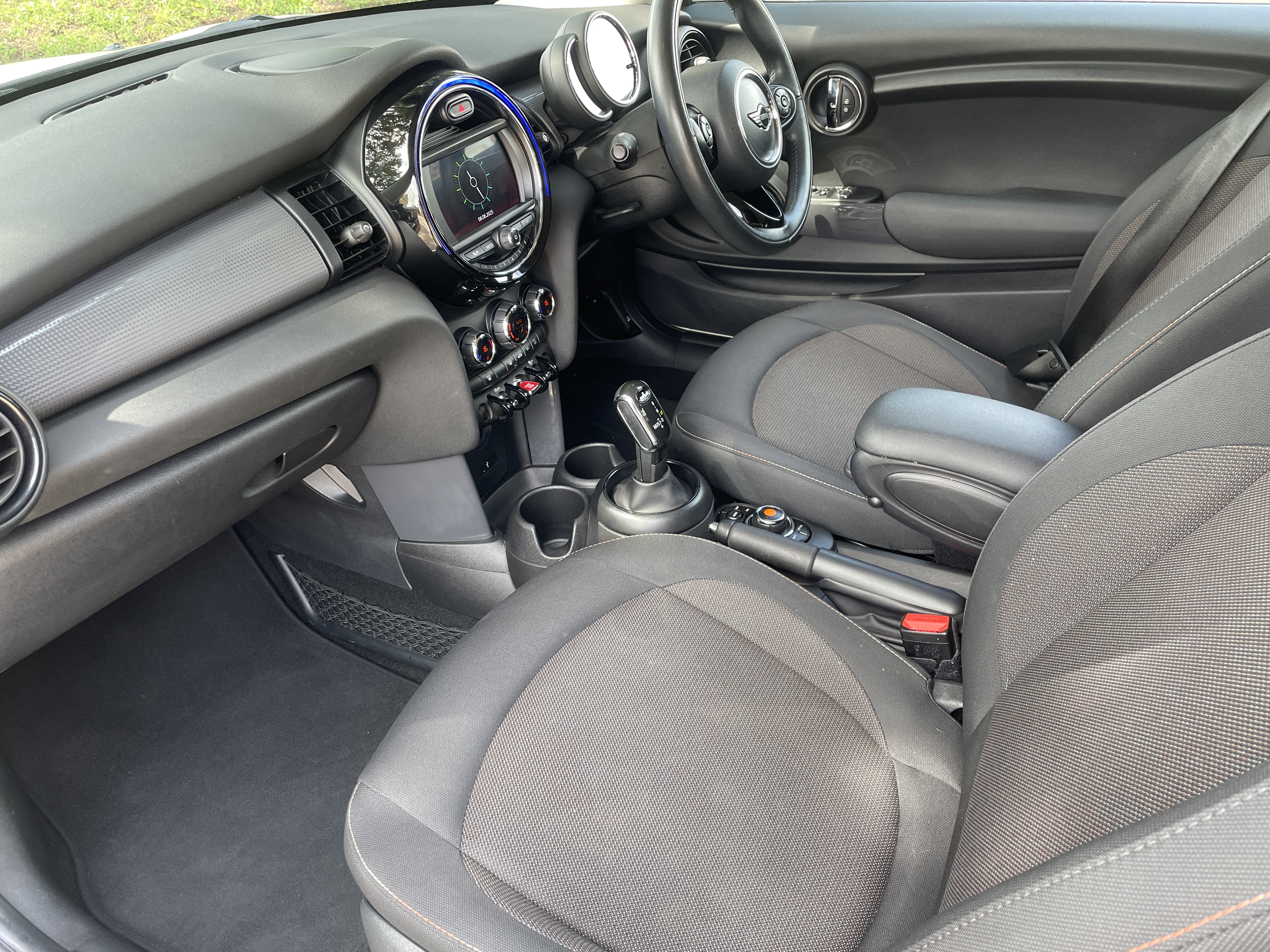 Mini Cooper 1.5 Automatic