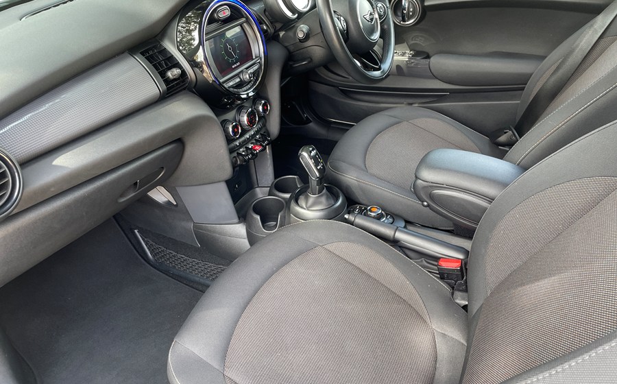 Mini Cooper 1.5 Automatic