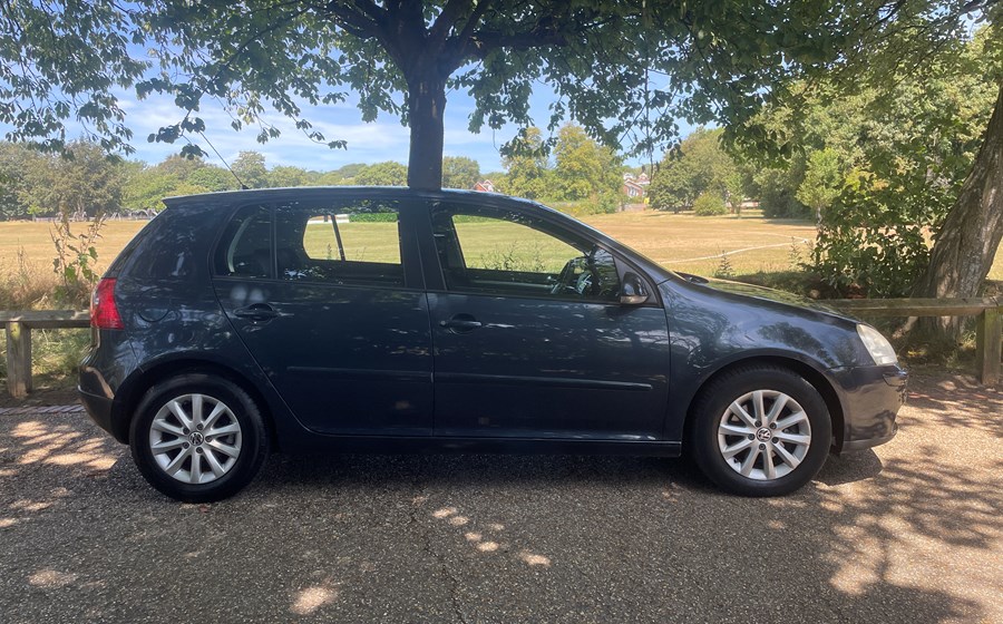 Volkswagen Golf Match 1.6 AUTOMATIC