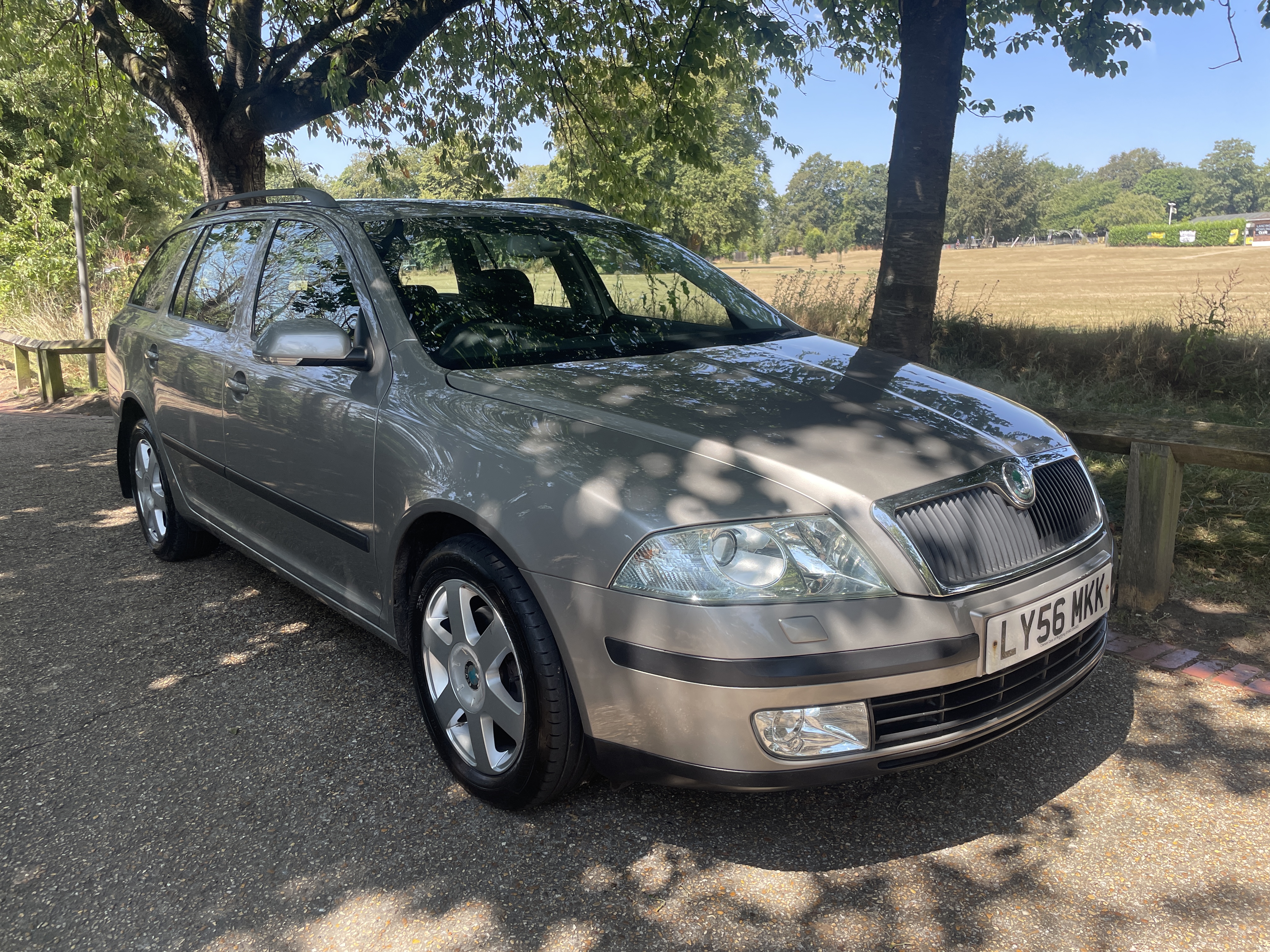 Skoda Octavia 2.0 Elegance AUTOMATIC Estate