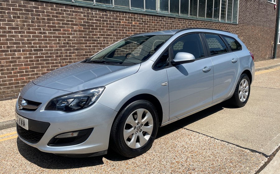 Vauxhall Astra 1.6 Design AUTOMATIC