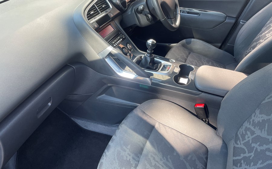 Peugeot 3008 Active 1.6 HDi