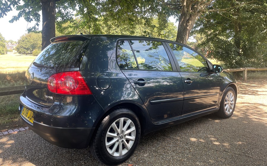 Volkswagen Golf Match 1.6 AUTOMATIC