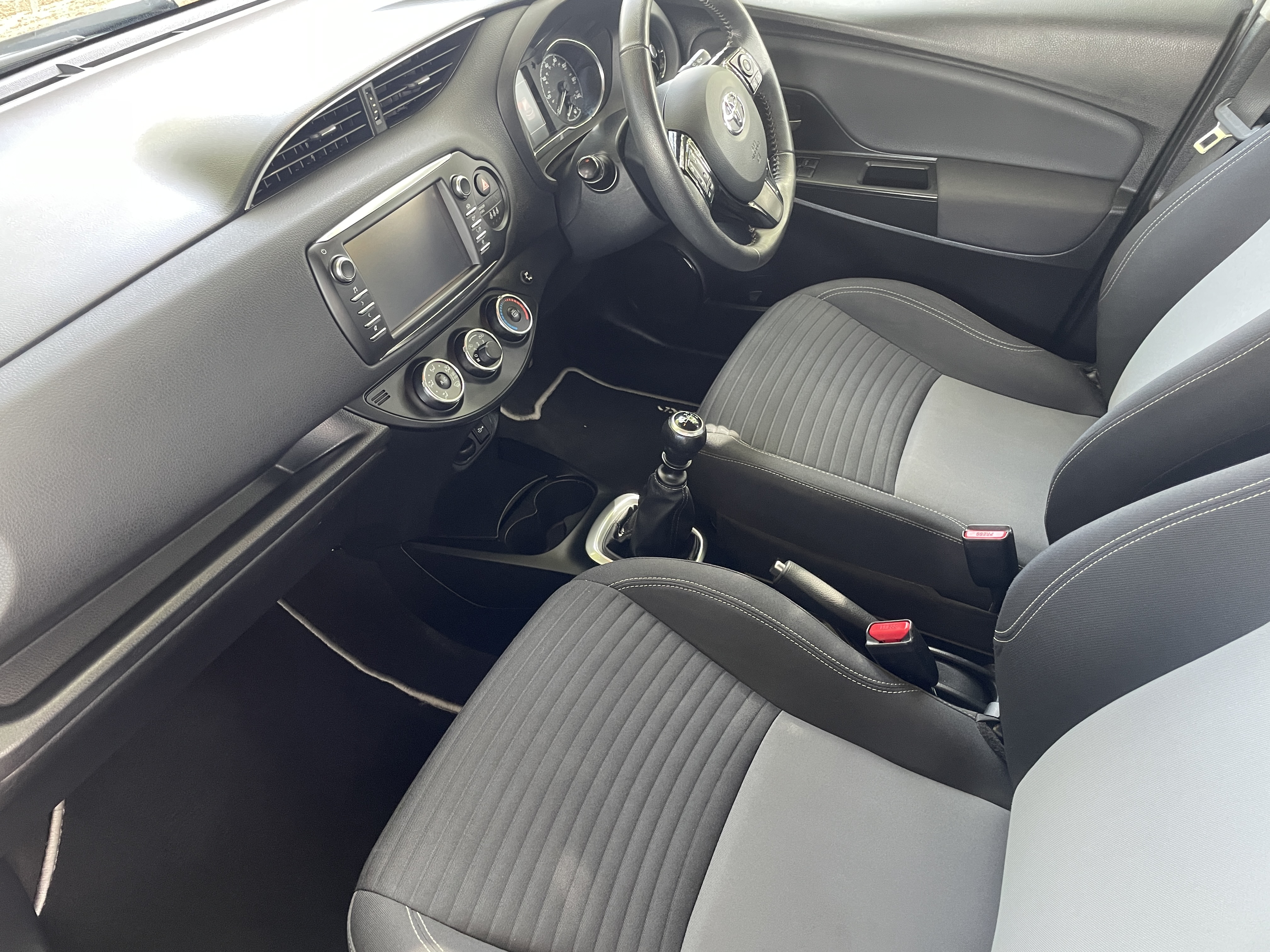 Toyota Yaris 1.5 VVT-i Design