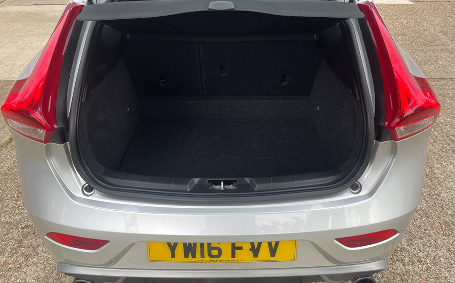 Volvo V40 T2 1.5 R-Design Nav Automatic