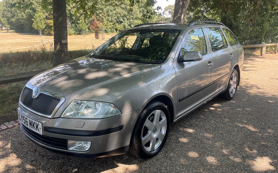 Skoda Octavia 2.0 Elegance AUTOMATIC Estate