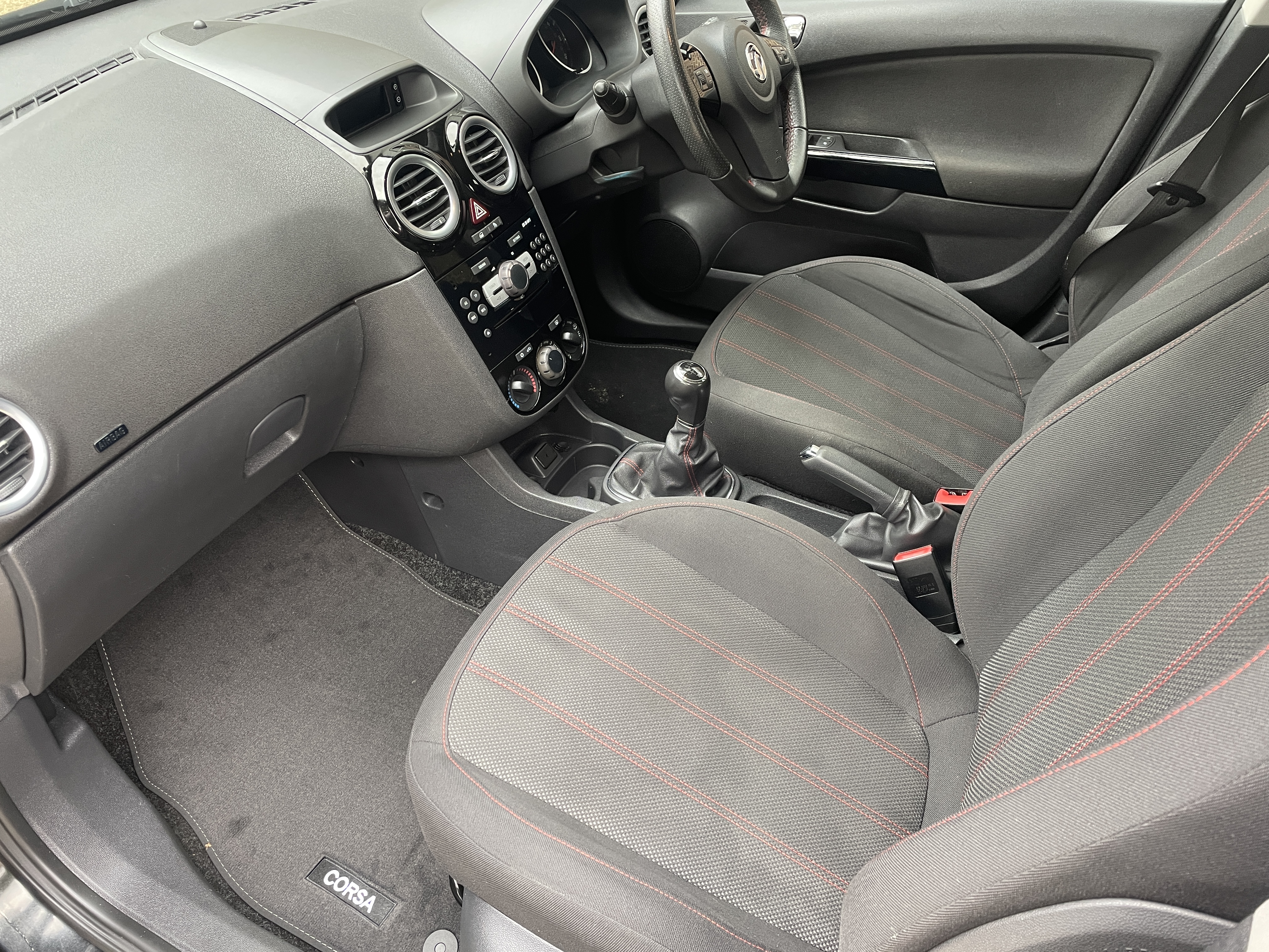 Vauxhall Corsa 1.2 SXi (1)